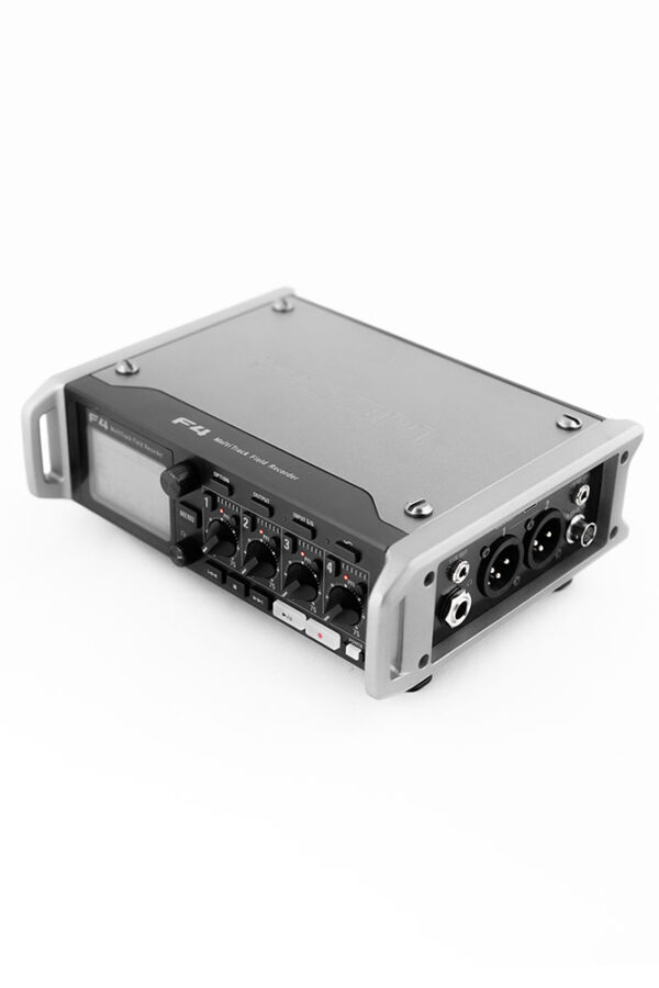 Zoom F4